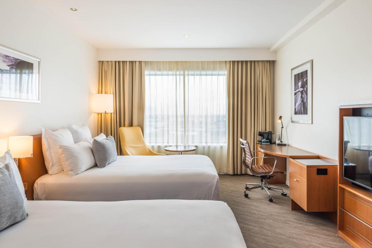 Novotel Christchurch Cathedral Square Екстер'єр фото