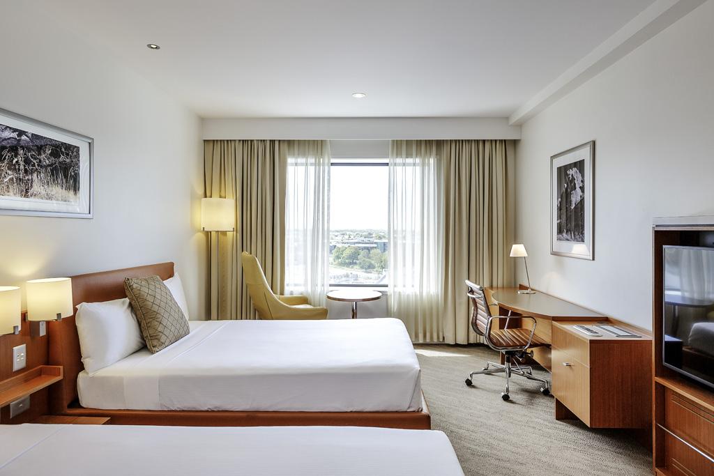 Novotel Christchurch Cathedral Square Екстер'єр фото