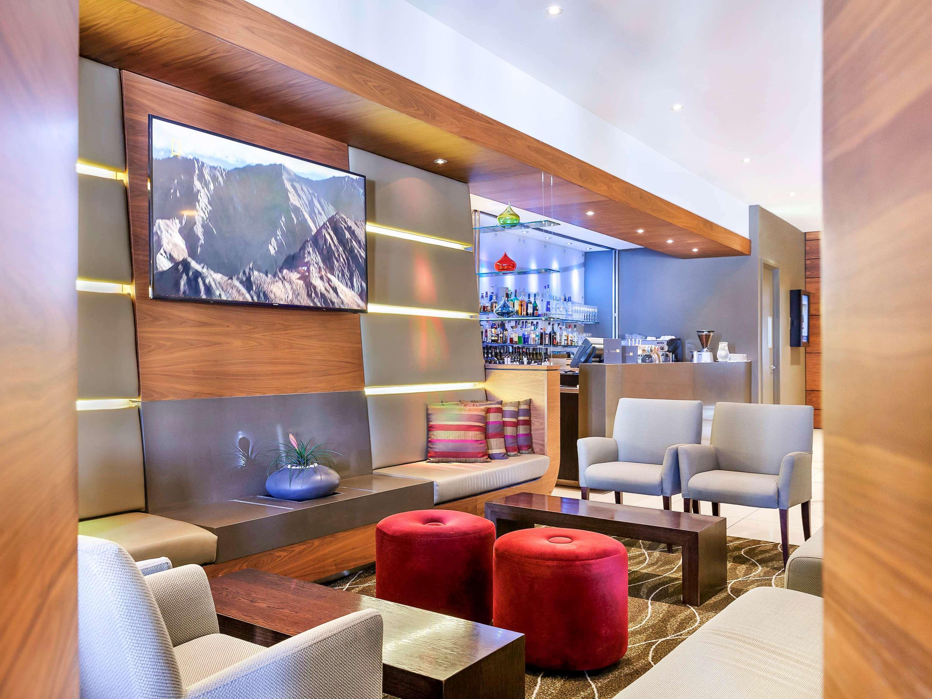 Novotel Christchurch Cathedral Square Екстер'єр фото