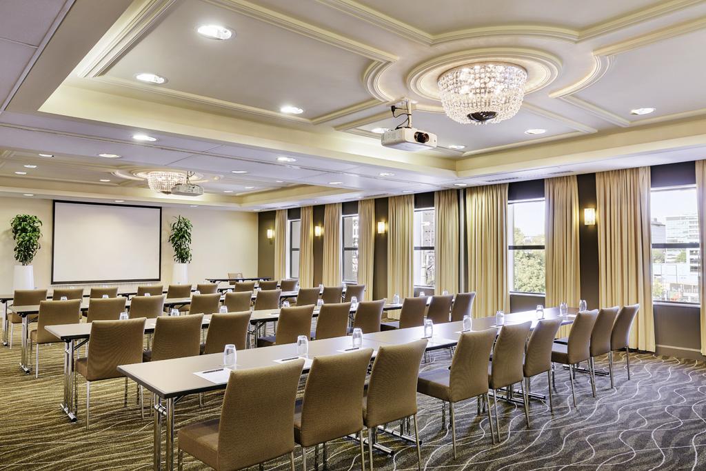 Novotel Christchurch Cathedral Square Екстер'єр фото
