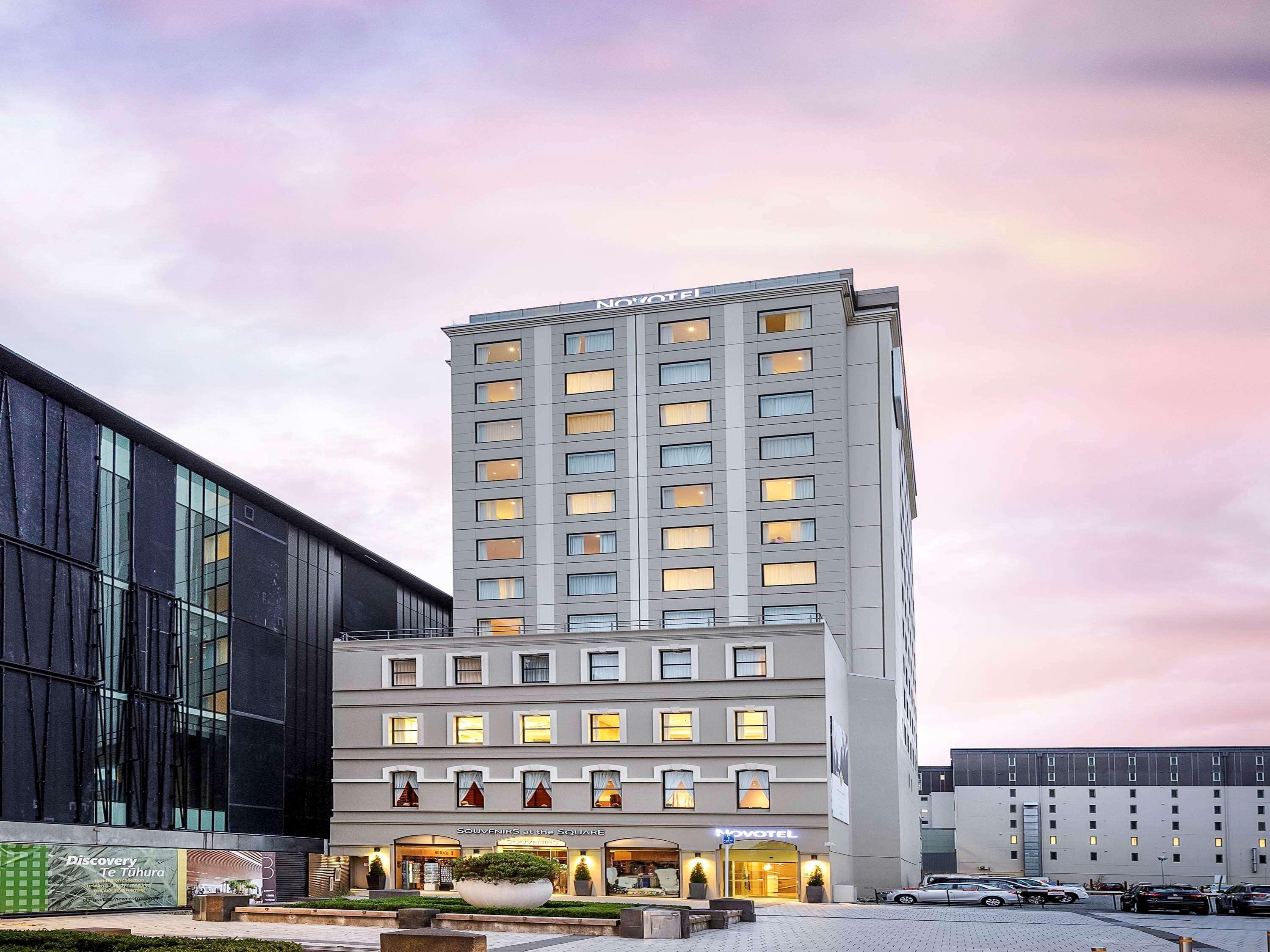 Novotel Christchurch Cathedral Square Екстер'єр фото