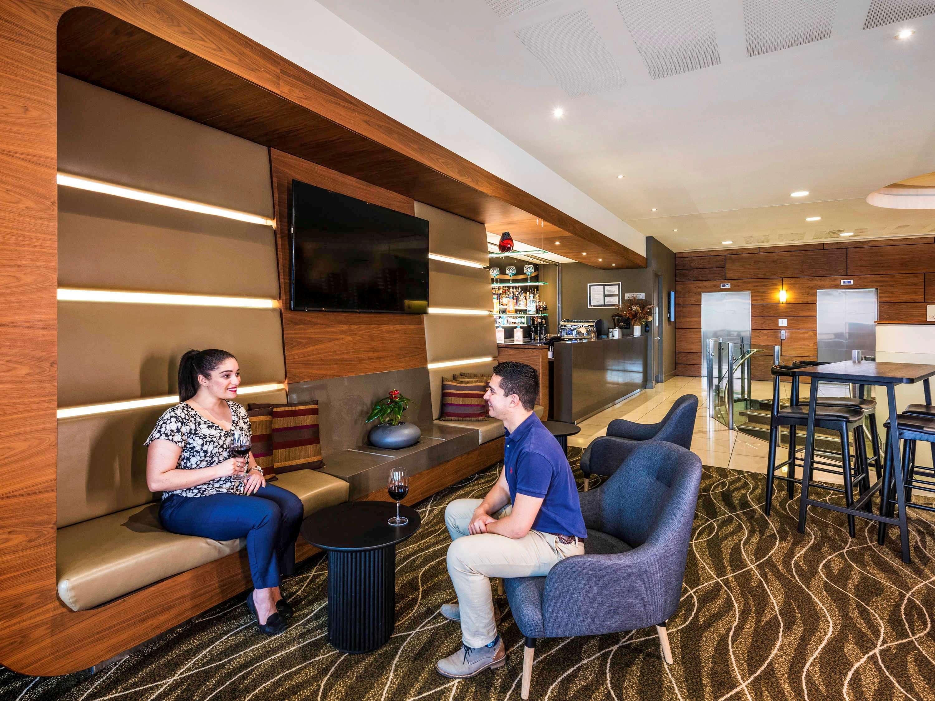 Novotel Christchurch Cathedral Square Екстер'єр фото