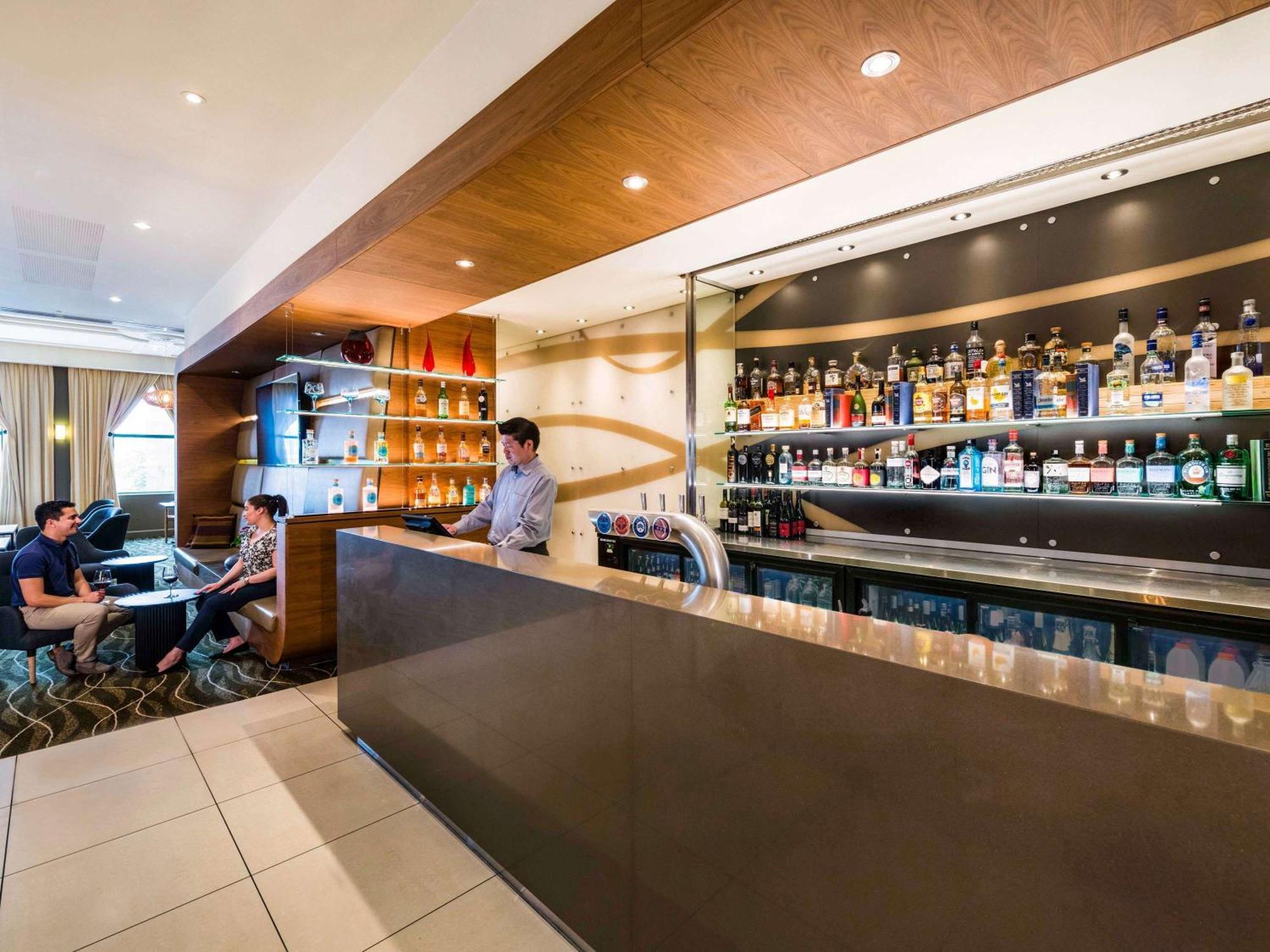 Novotel Christchurch Cathedral Square Екстер'єр фото