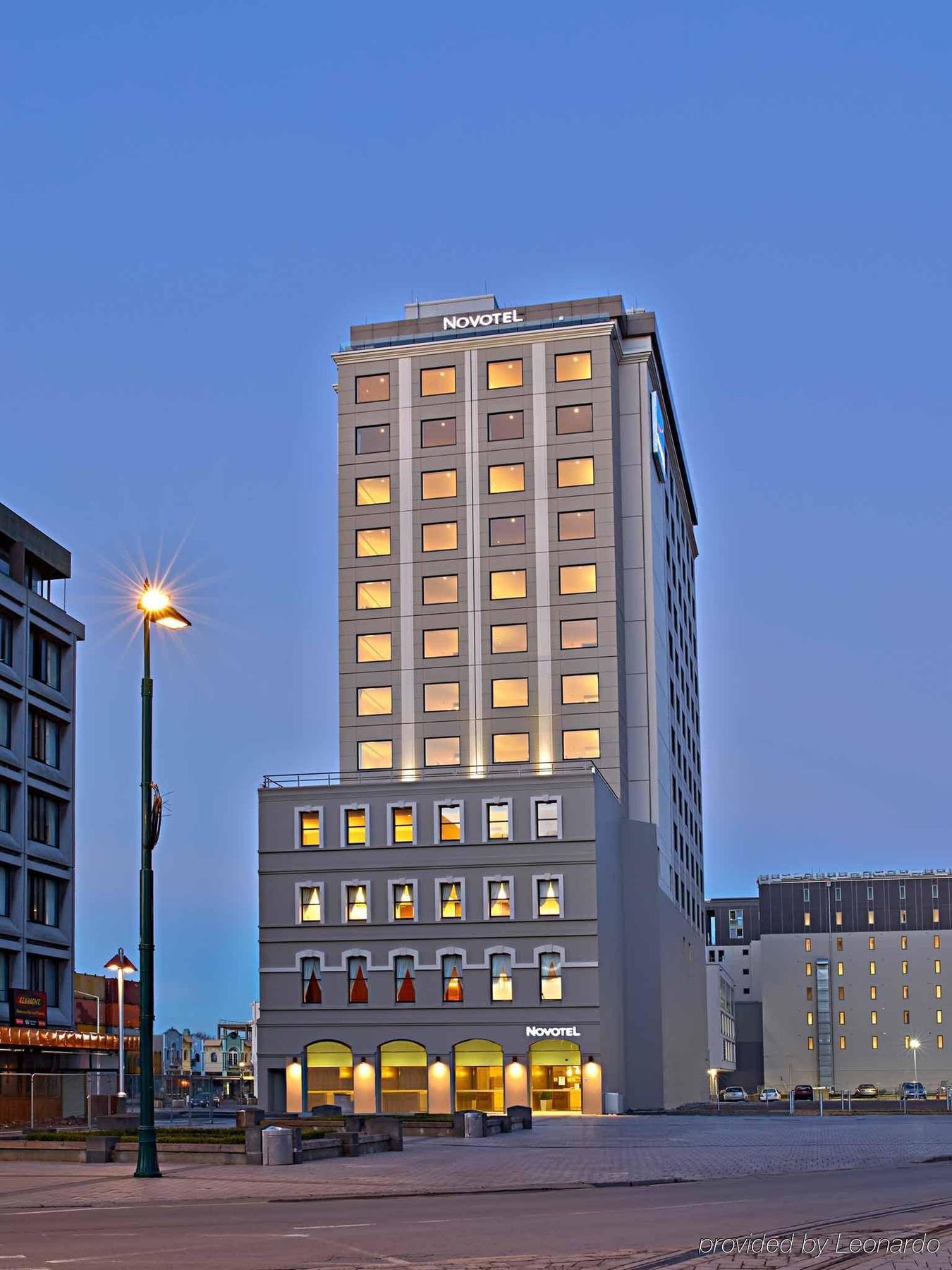 Novotel Christchurch Cathedral Square Екстер'єр фото