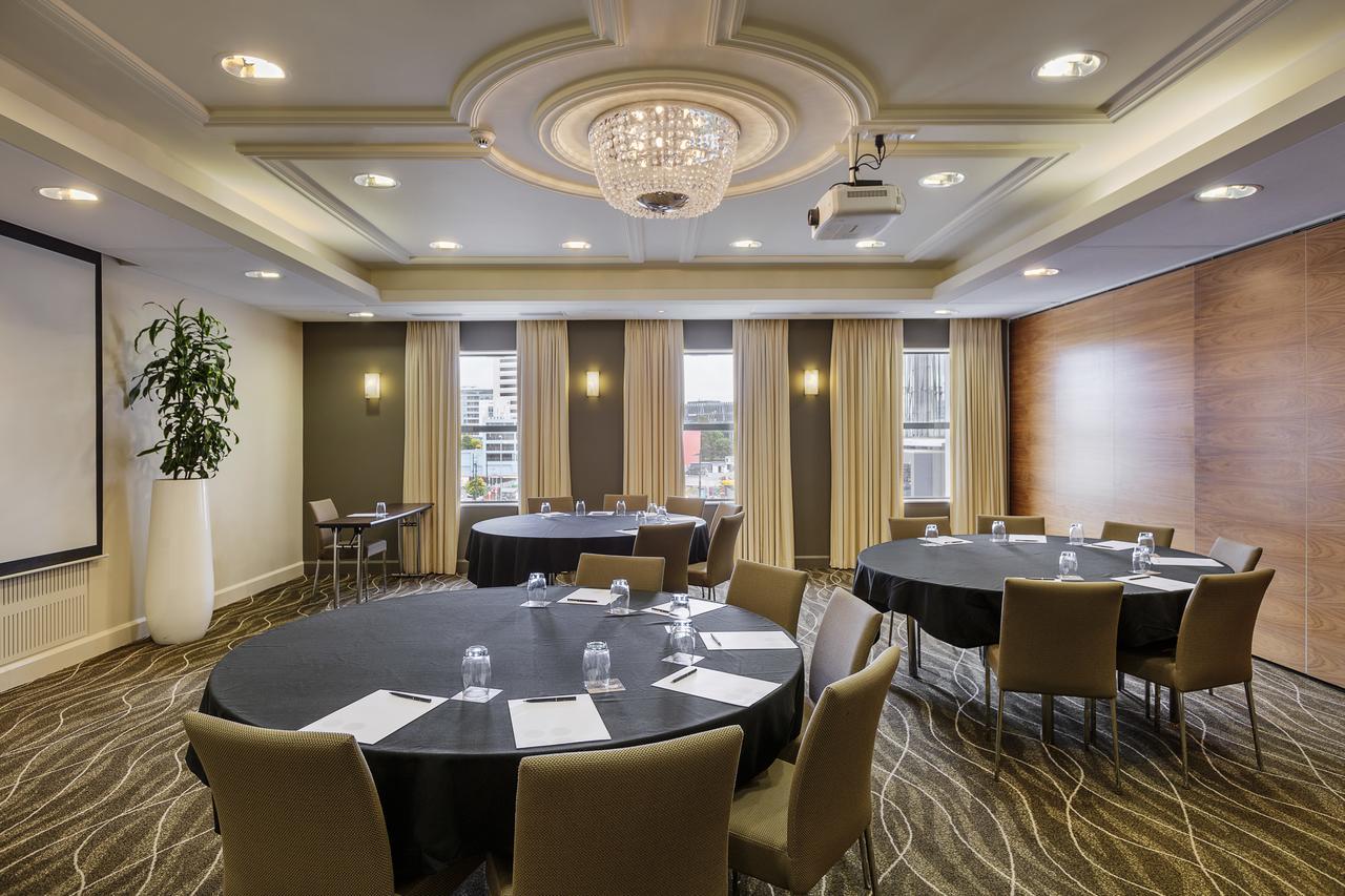 Novotel Christchurch Cathedral Square Екстер'єр фото